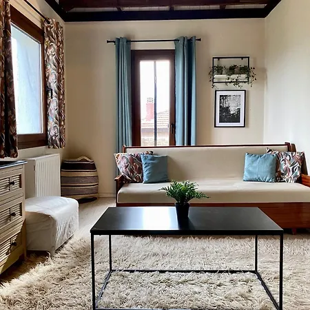 Апартаменты Lakis' Wellhouse